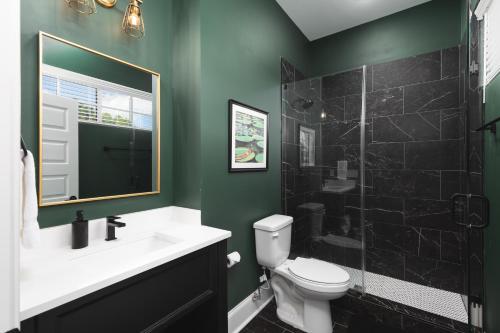 Luxury 2 Bedroom Condo Walk to Coffee and Restaurants in Nashville, USA
