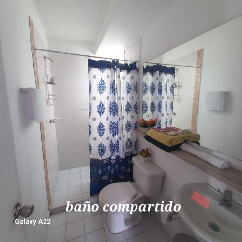 HABITACION EN APARTAMENTO COMPARTIDO - VENTILADOR ( SIN AIRE ACONDICIONADO )