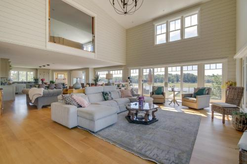Luxe Scituate Vacation Rental with Private Hot Tub! in Scituate, USA