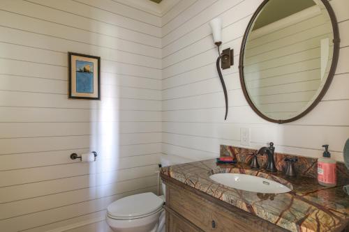 Luxe Scituate Vacation Rental with Private Hot Tub! in Scituate, USA