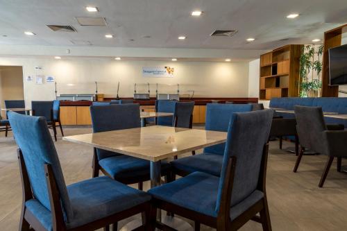 495698727 Holiday Inn Express Guadalajara Expo by IHG