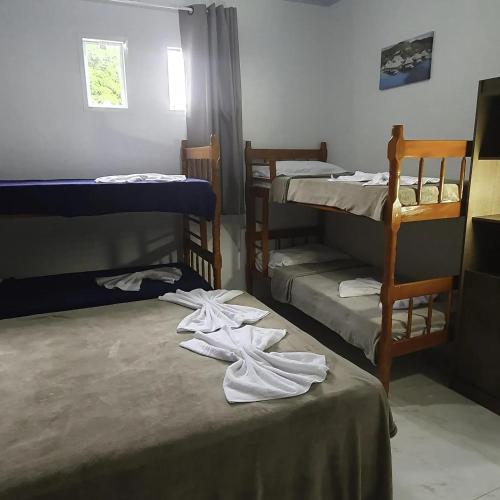 1 double bed, 4 bunk beds