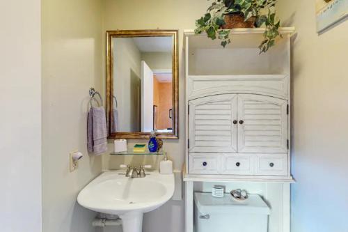 The Grand Suite - Tradewinds in Eureka Springs, USA