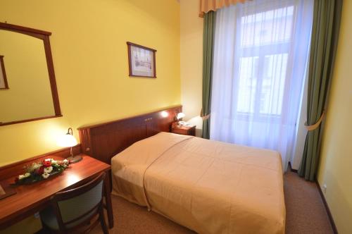 Grandhotel Garni - image 2
