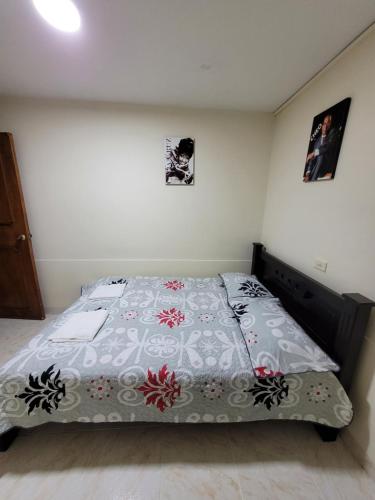 Double Room with Private Bathroom image 1