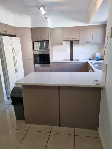 BLK Stays Guest House Deluxe Units Caboolture South