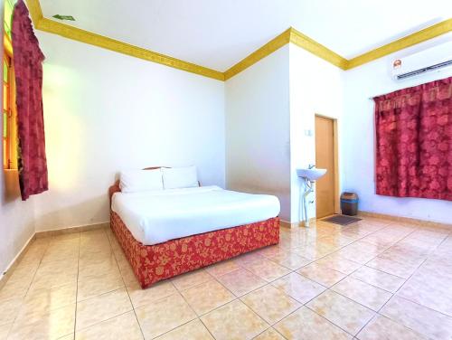 Chalet Yunie Marang by RVH in Marang