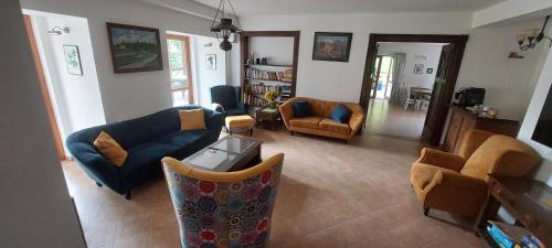 設施, Ranczo Brusno in 波烏琴-茲德魯伊