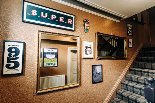 Deluxe Apartment image 1