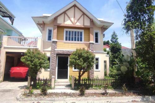 Fully furnished 2-storey house. in 马蒂纳潘吉