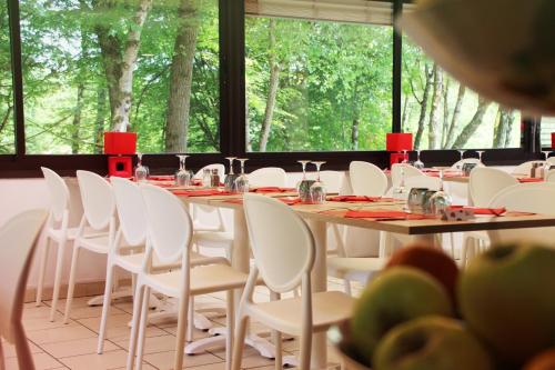 Restaurant, VVF Collonges-la-Rouge in Ferrand