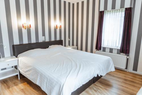Three-Bedroom Apartment image 8