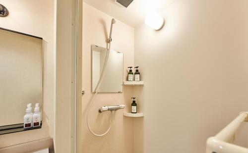 Comfort Twin Room image 5