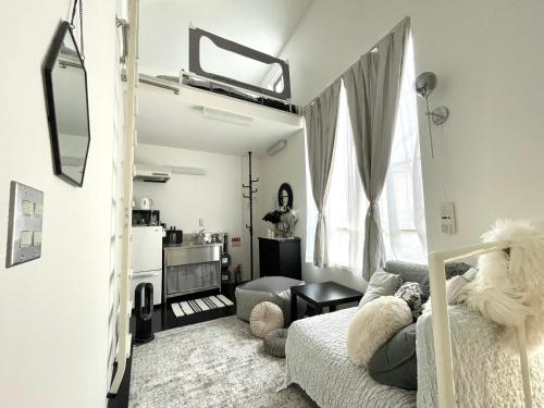 1 stop to Shinjuku! Central NAKANO! up to 3ppl.cozy bright room.