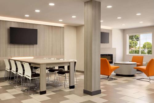 Microtel Inn & Suites by Wyndham Raleigh