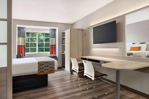 Microtel Inn & Suites by Wyndham Raleigh