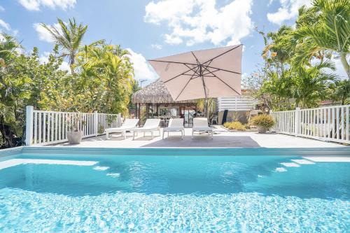 Six-Bedroom Villa  room in Coconut Bay