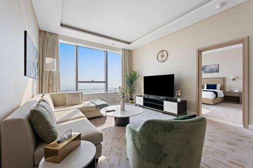 StoneTree - Luxurious 1BR with Amazing Sea View - image 13