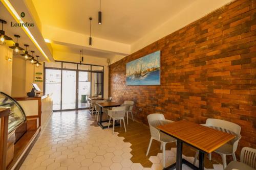 Restoran, Hotel Lourdes, Siaya in Bondo