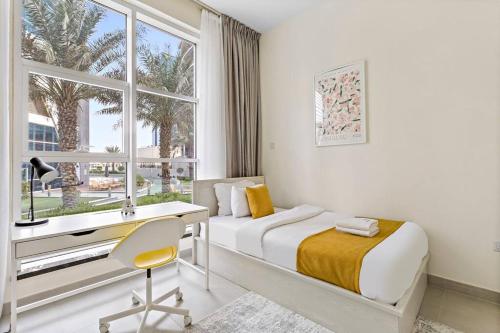 StoneTree - Furnished 2 BR with Maids Room in Dubai Marina - image 14