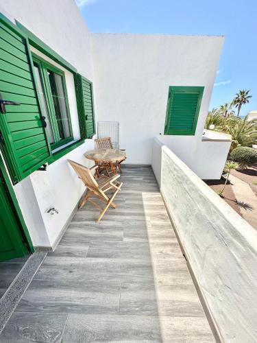 Kiwi Smoothie - En la playa, doble terraza, cocina completa, dos camas y Wifi