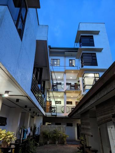 Devayn's Inn 5