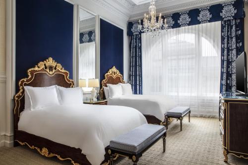 Deluxe Queen Room with Two Queen Beds