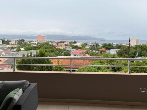 Vistas, F2 avec terrasse et magnifique vue mer in Schœlcher