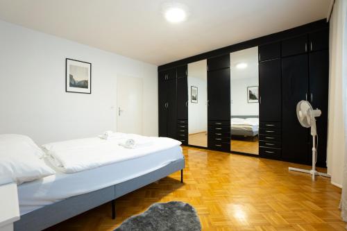 Retro Apartment in the city center. 5