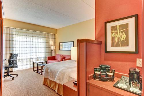 Courtyard by Marriott Bridgeport Clarksburg