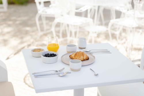 Food and beverages, Amago Guesthouse in Santa Bárbara De Nexe