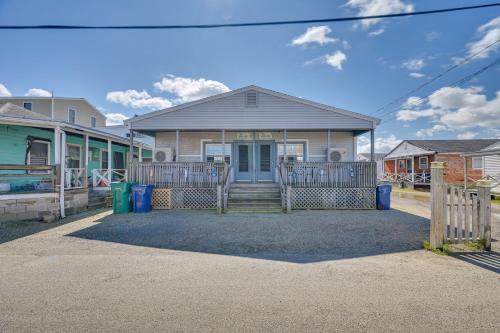 Cozy Hampton Vacation Rental, Walk to Beach!