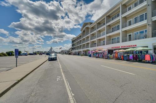 Cozy Hampton Vacation Rental, Walk to Beach!