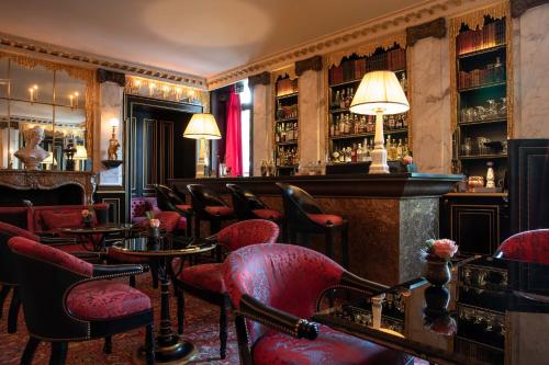 495806862 La Réserve Paris Hotel & Spa