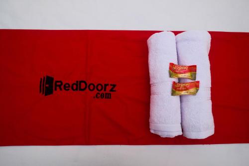 RedDoorz near Plaza Ambarrukmo Yogyakarta