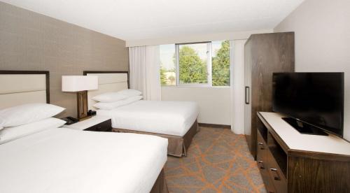 Embassy Suites by Hilton Cincinnati Northeast - Blue Ash