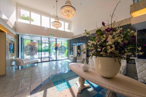 Vestabils, Grand Hotel Amstelveen in Amsterdama