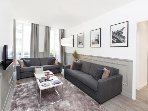 Luxury 3 Bedrooms Grands-Boulevards I by Livinparis - image 9