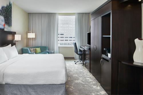 Courtyard Marriott Portland City Center - image 13