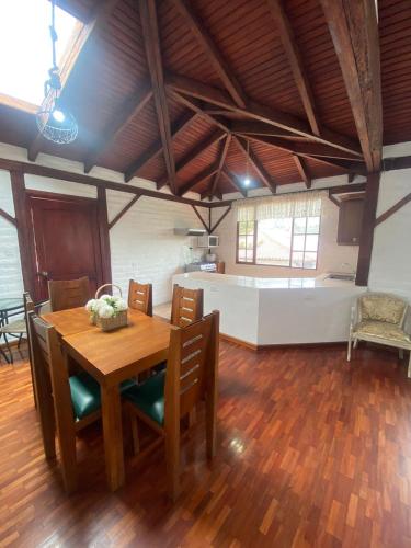 Apartment - Quinta Las Buganvillas in Ambato