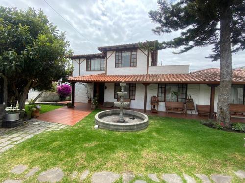 Apartment - Quinta Las Buganvillas in แอมบาโต้