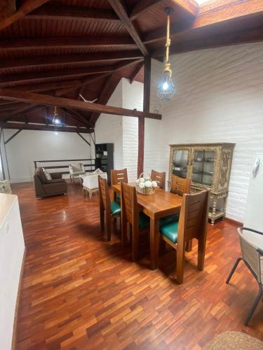 Apartment - Quinta Las Buganvillas in แอมบาโต้