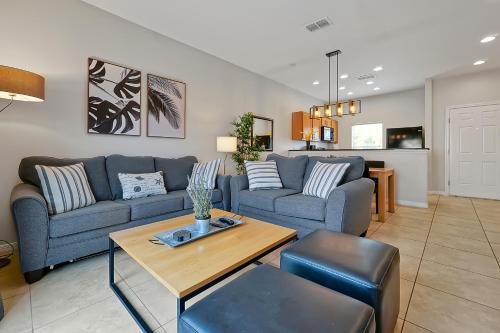 Encantada Resort Vacation Townhomes by IDILIQ in Kissimmee, USA
