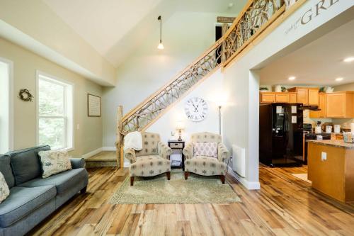 Greystone Creekside Cabin Hike, Fish and Explore! in Marion (NC)