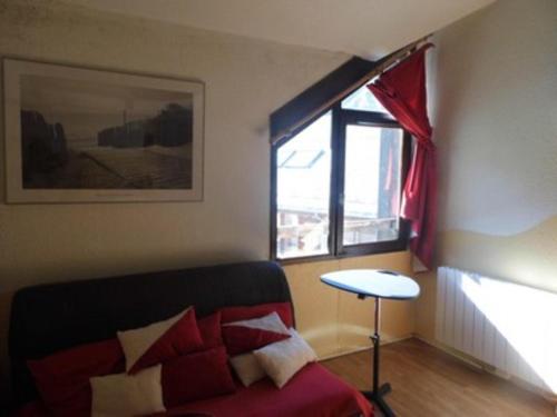 Superior One-Bedroom Apartment