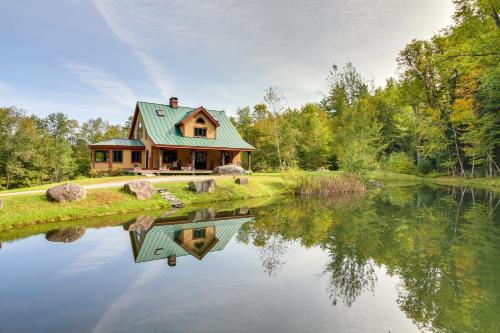 Chester Home with Views about 10 Mi to Okemo Mtn Resort! in Chester, USA