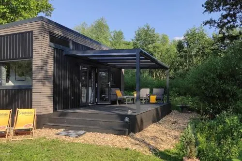 Gemütliches Tiny House mit Terrasse & Klima an Badesee & Naturpanorama für max 4 Gäste in Salzhemmendorf, Deutschland