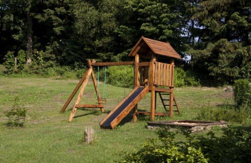 Játszótér, Penzion Alber in Nova Bystrice