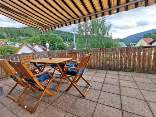 B&B Gernsbach - 3 Zimmer-Apartment mit Terrasse - Bed and Breakfast Gernsbach