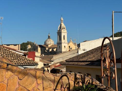 TROBAT18 - Castle View Luxury Duplex with Private Terrace - Tap to explore photos